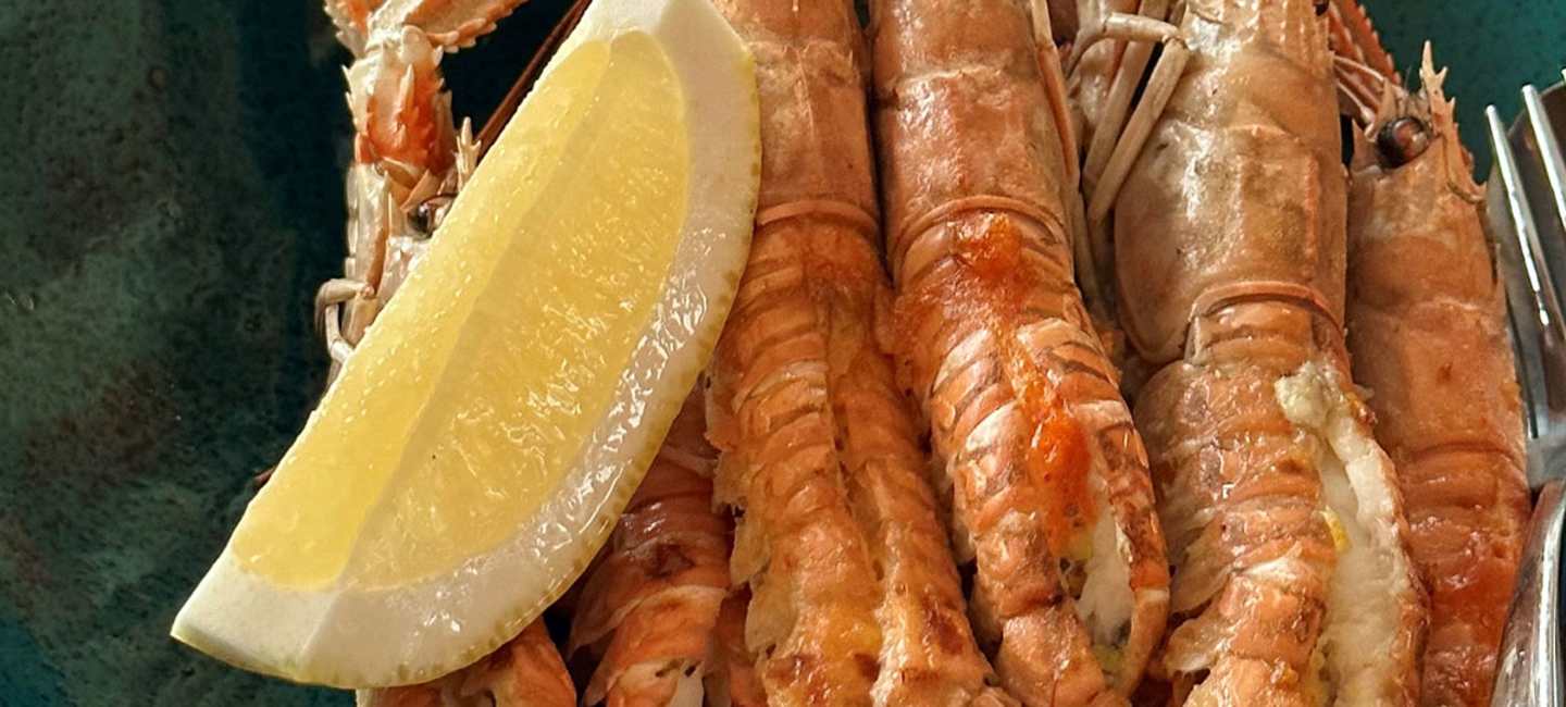 Grillade havskräftor med smak av citrus och O.P. Anderson Klar