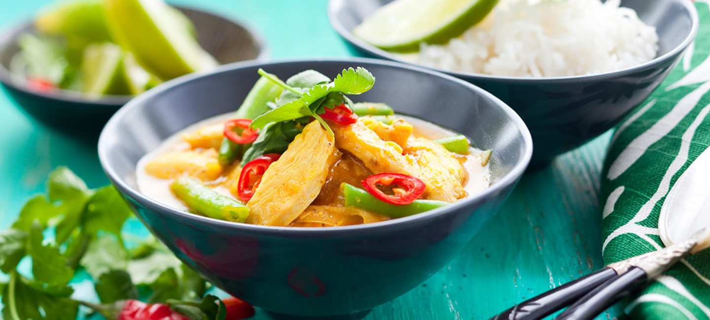 Krämig thaigryta med tofu, grönsaker och röd curry