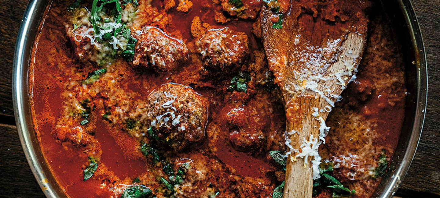 Vildsvinsfrikadeller i tomatsås 