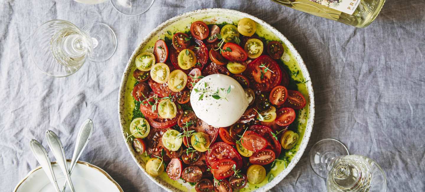 Yrttinen_tomaatticarpaccio_burratalla