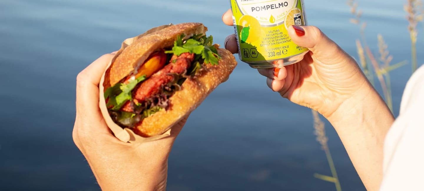 vegeburgeri ja sanpellegrino pompelmo