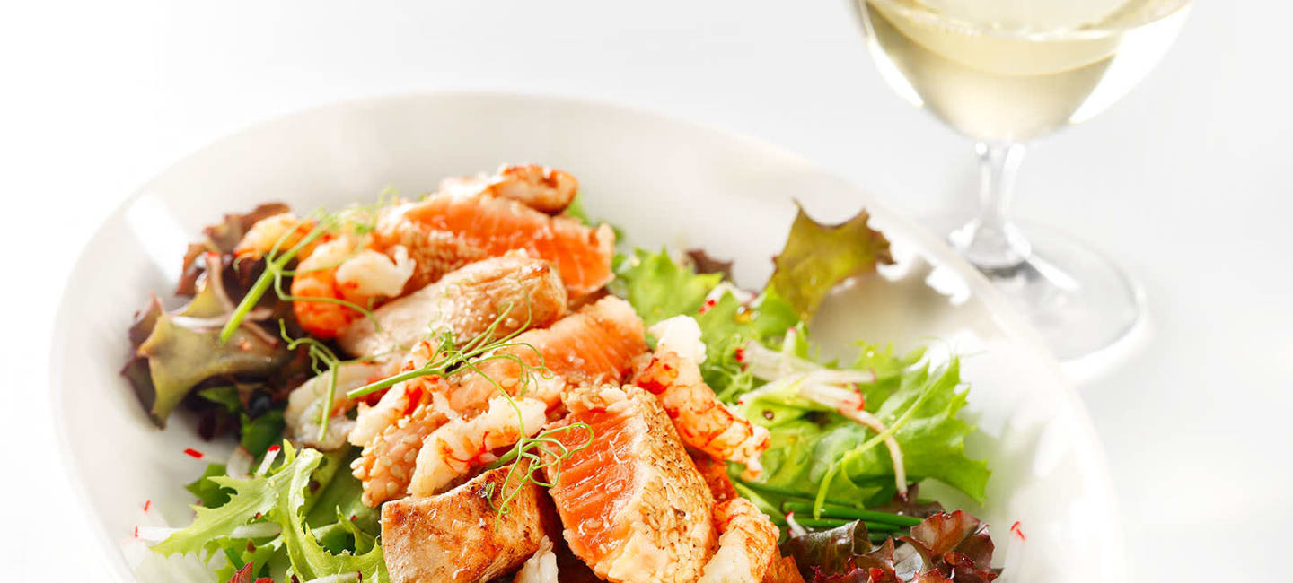 Lohta ja rapua paahtoleivällä + viinisuositus