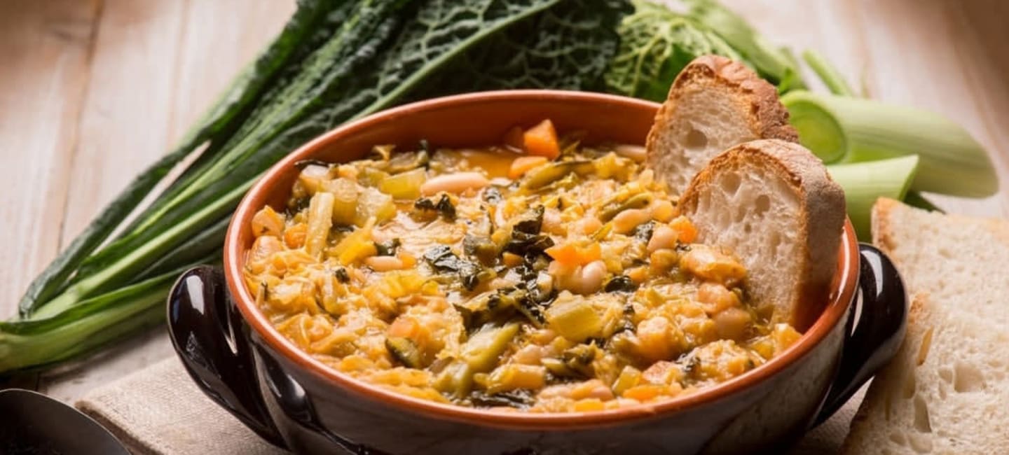 Ribollita - firenzeläinen vihanneskeitto