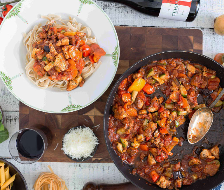 Täydellinen tofu-tomaattipasta goes ratatouille