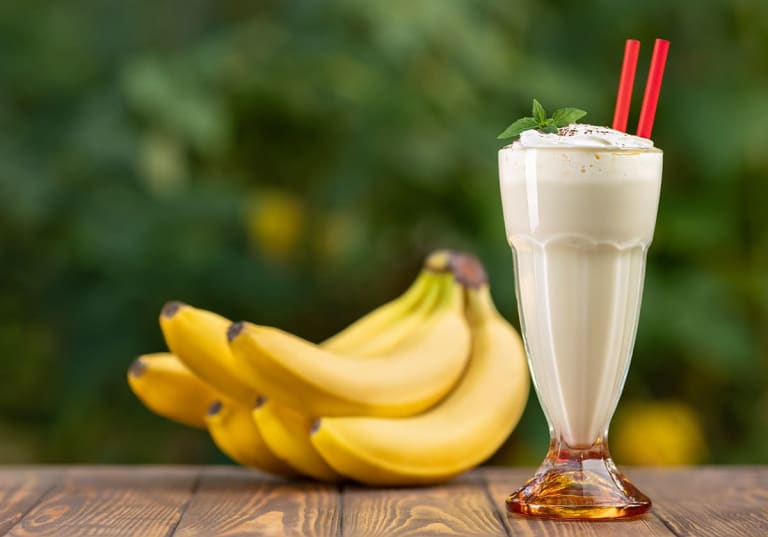 Vegansk milkshake med banan och choklad Folkofolk