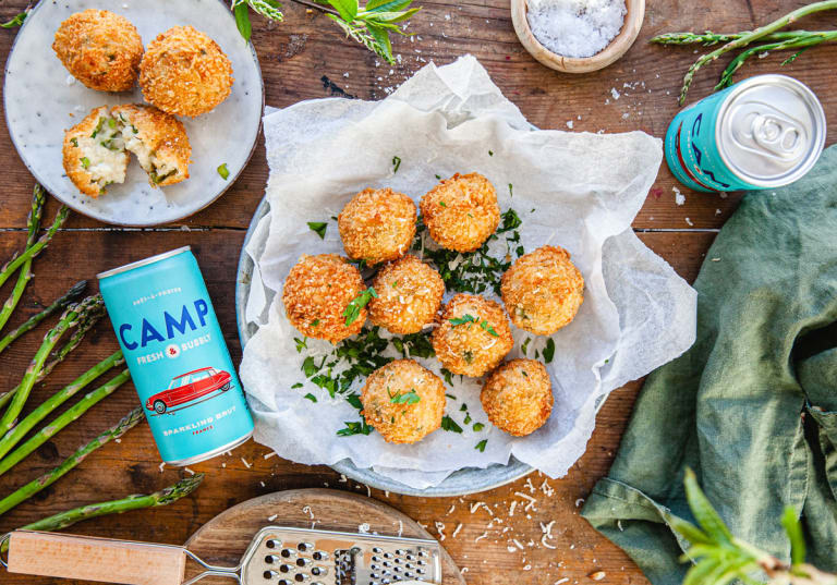 Arancini med CAMP Sparkling.