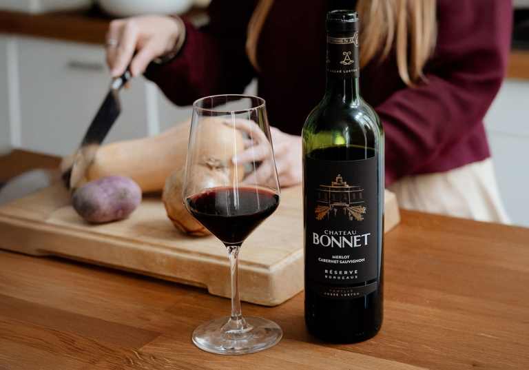 Chateau Bonnet Rouge Réserve, ett av vinerna vi provar.