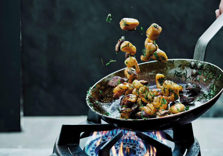 Gnocchi med shiitake och parmesan från boken "Potatis".