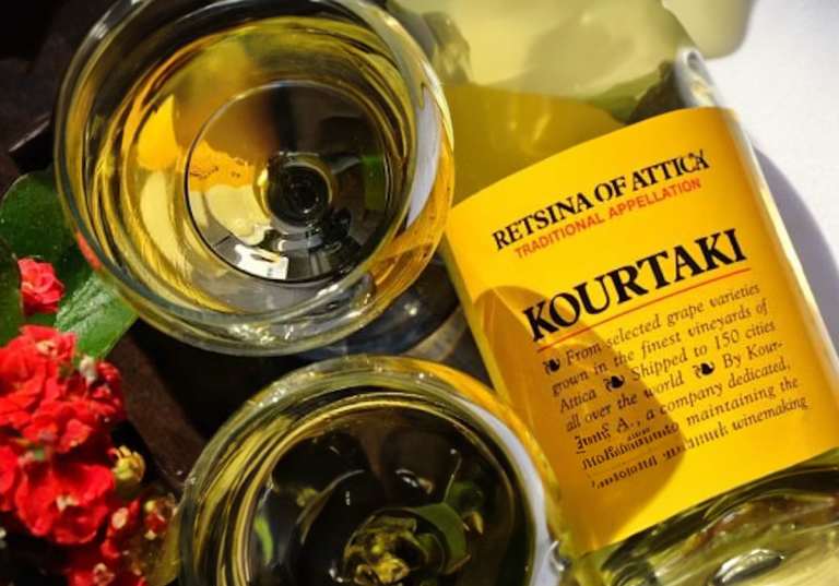 Kourtaki Retsina
