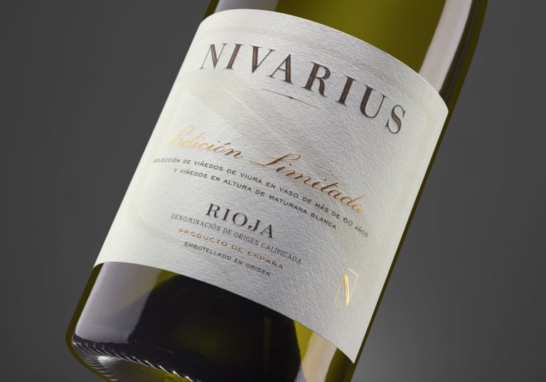 Vitt vin från Nivarius i Rioja.