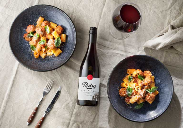 Polpette med Ruby Pinot Noir.