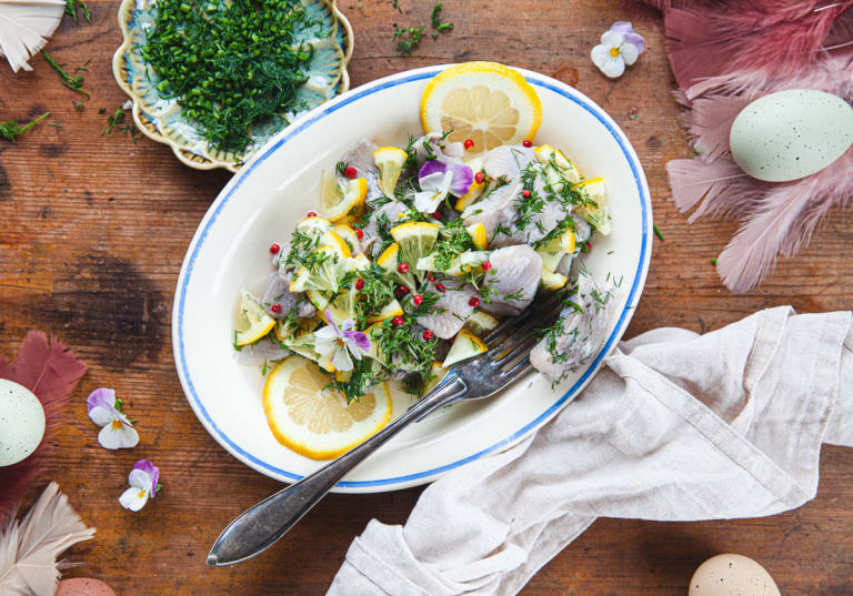 Sill med citron, dill och pepparrot.