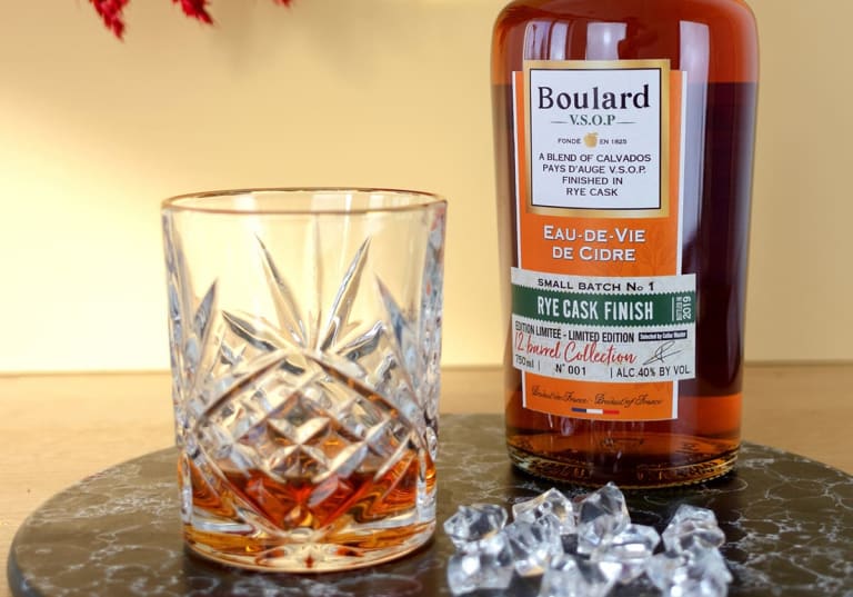 Whiskyglas och Boulard VSOP Rye Cask 