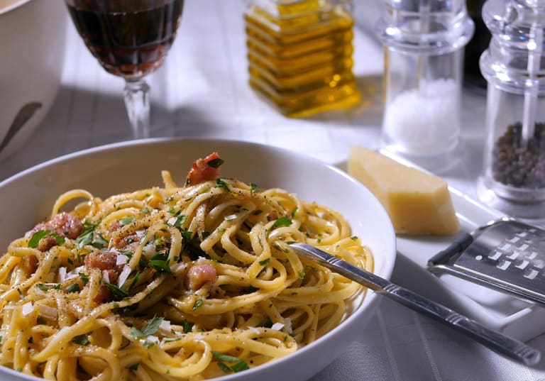 Spaghetti carbonara med svamp