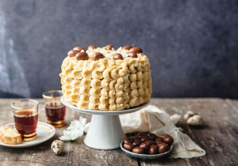 Chokladtårta på fat 