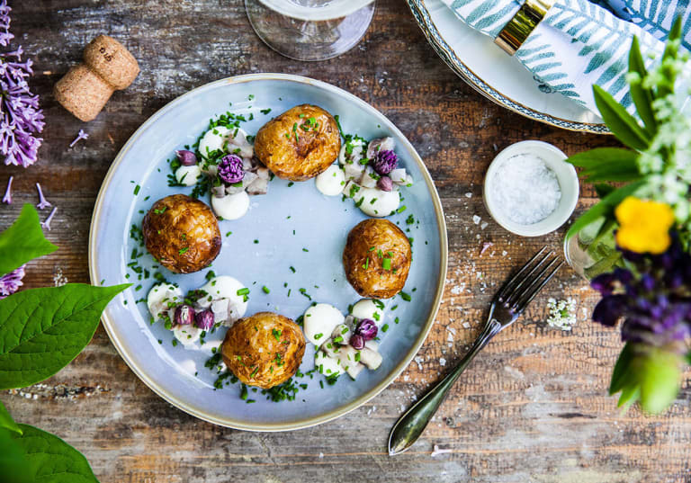 Friterad färskpotatis med citrussill