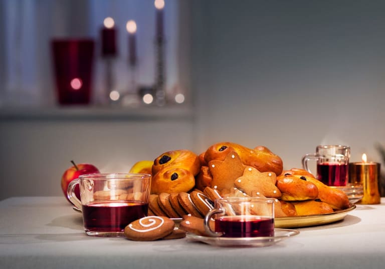 Advent med glögg och pepparkakor