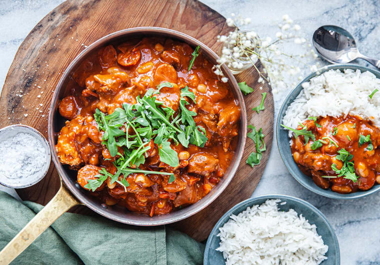 Köttgryta med chorizo, vitlök och rökt paprika