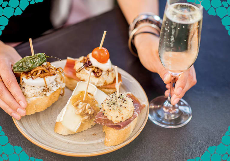 Tapas och ett glas cava