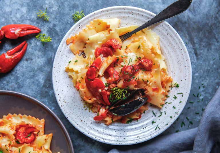 Skaldjurspasta med mustig tomatbas