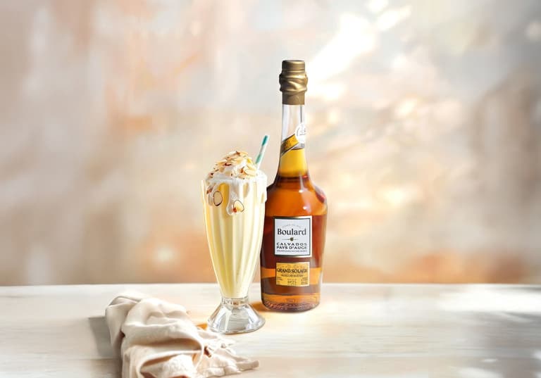 Apple Almond Shake