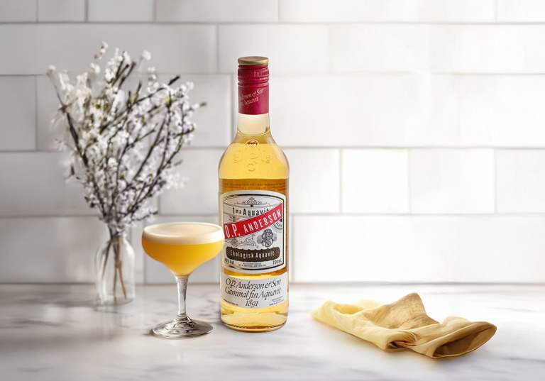 Easter Egg Martini med O.P. Anderson