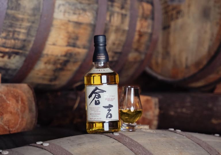 Japanska whiskyn Matsui på tunna