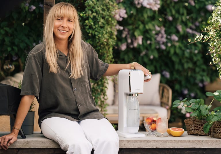 Årets Bartender Hedda Bruce - bjuder på sommarens bästa mocktails