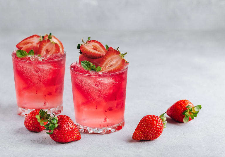 Berry & Basil Smash