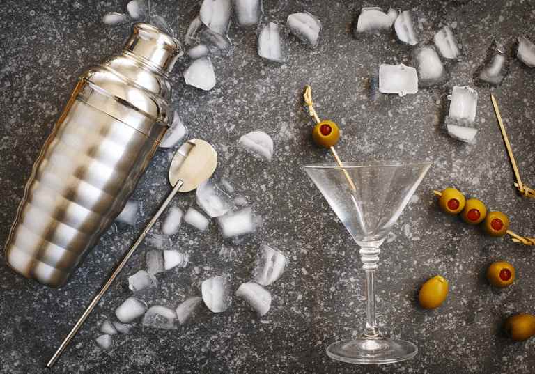 Skakad eller rörd  Martini - vad är skillnaden?