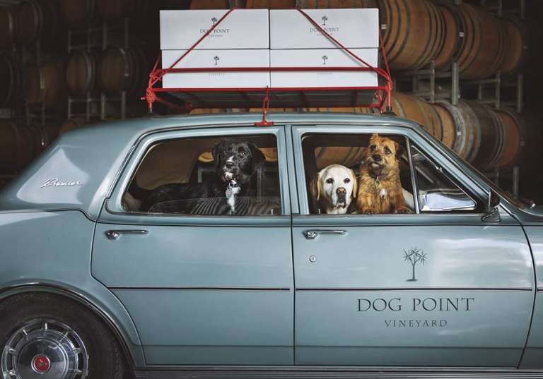 Dog Points dog mobile med tre hundar