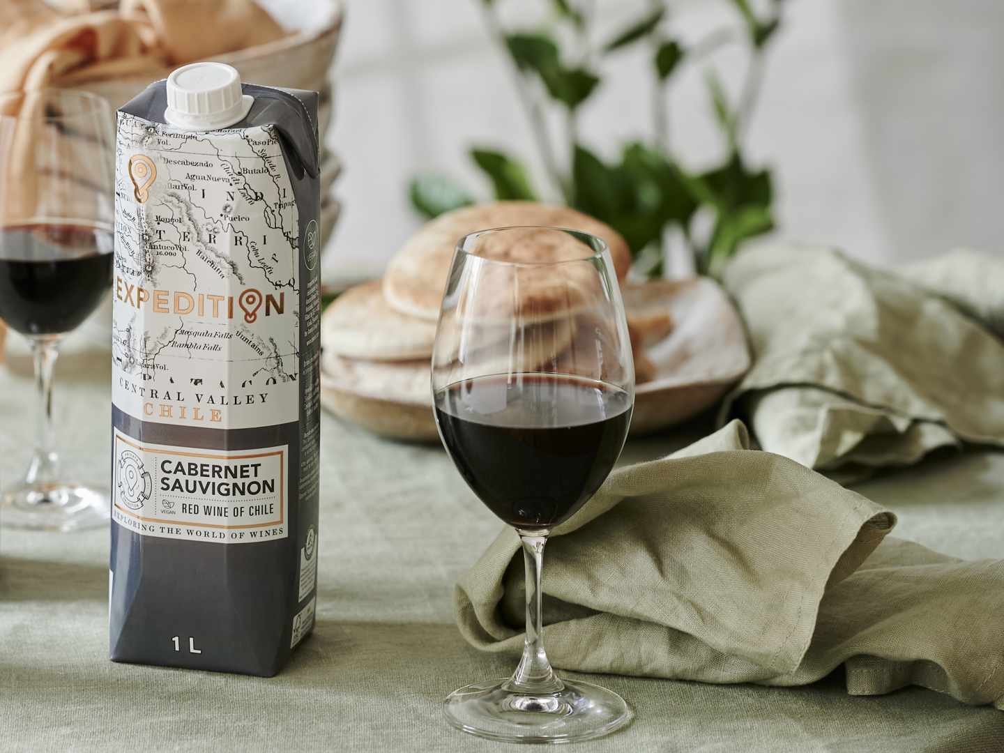 Expedition_Cabernet_tetra_ja_punaviinilasi