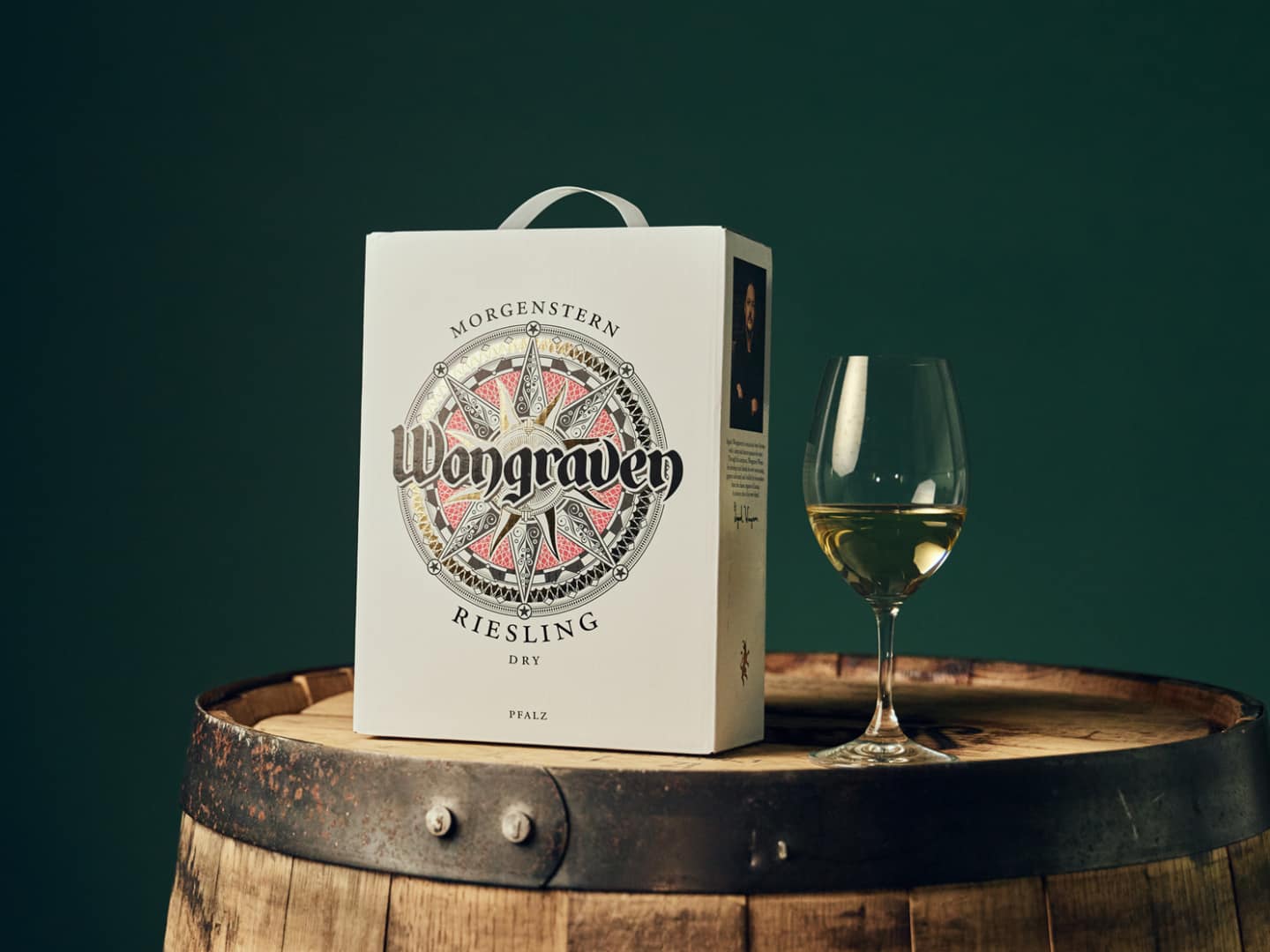 Wongraven_riesling_hanaviini_tynnyrin_päällä