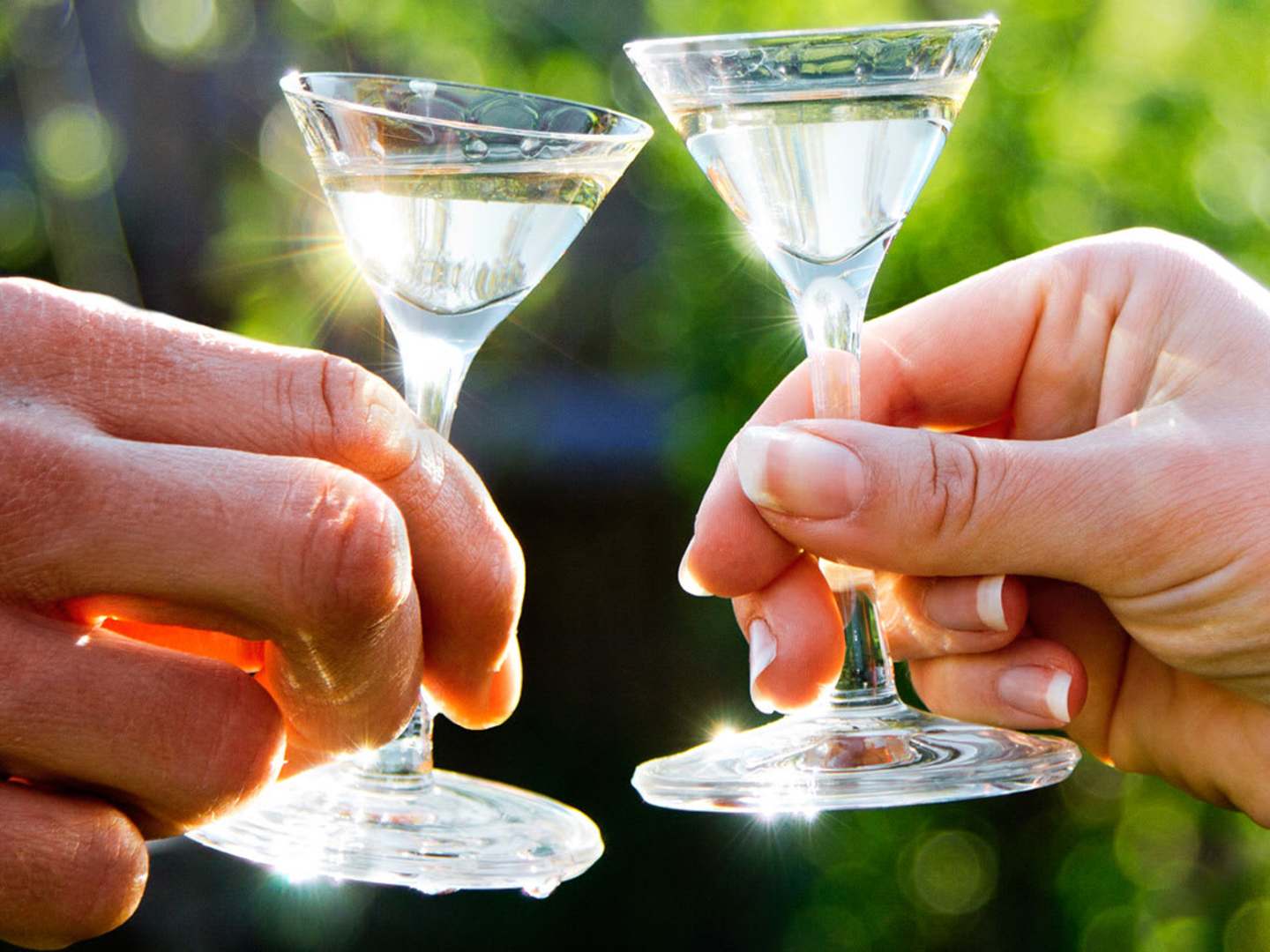 Två snapsar i glaset Pärlan