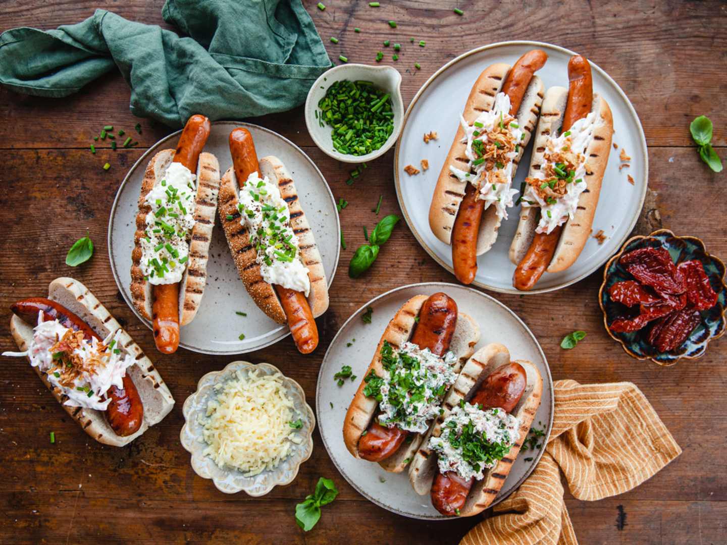 Semente Avesso och tre olika korvar.