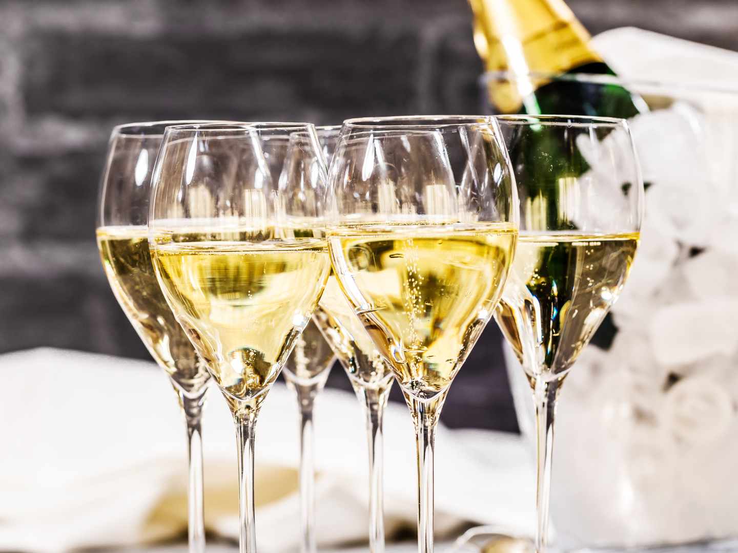 Gott bubbel - glas med mousserande vin