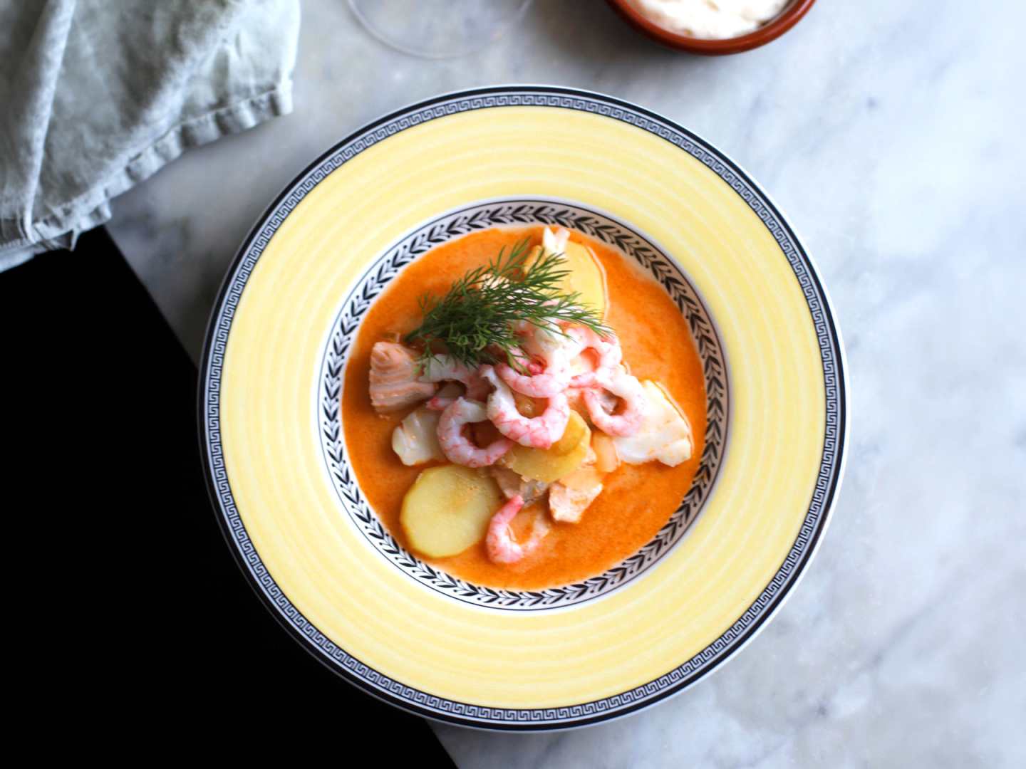 Fiskgryta med lax och torsk.