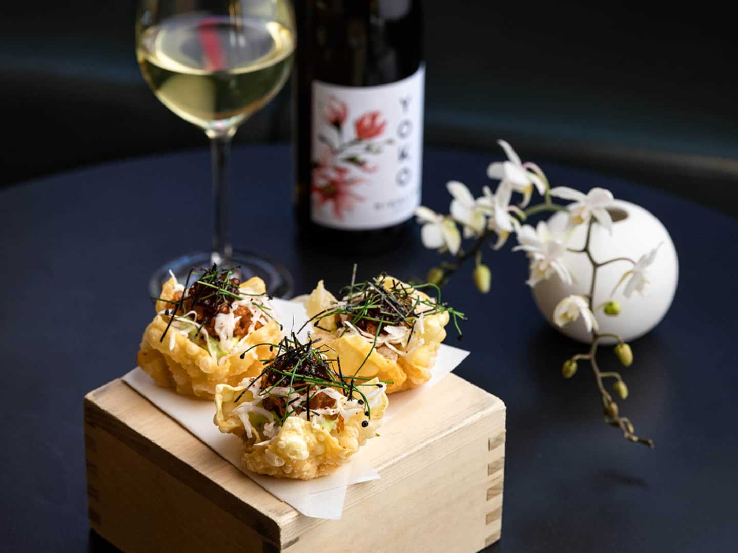 Wontons och vinet YOKO