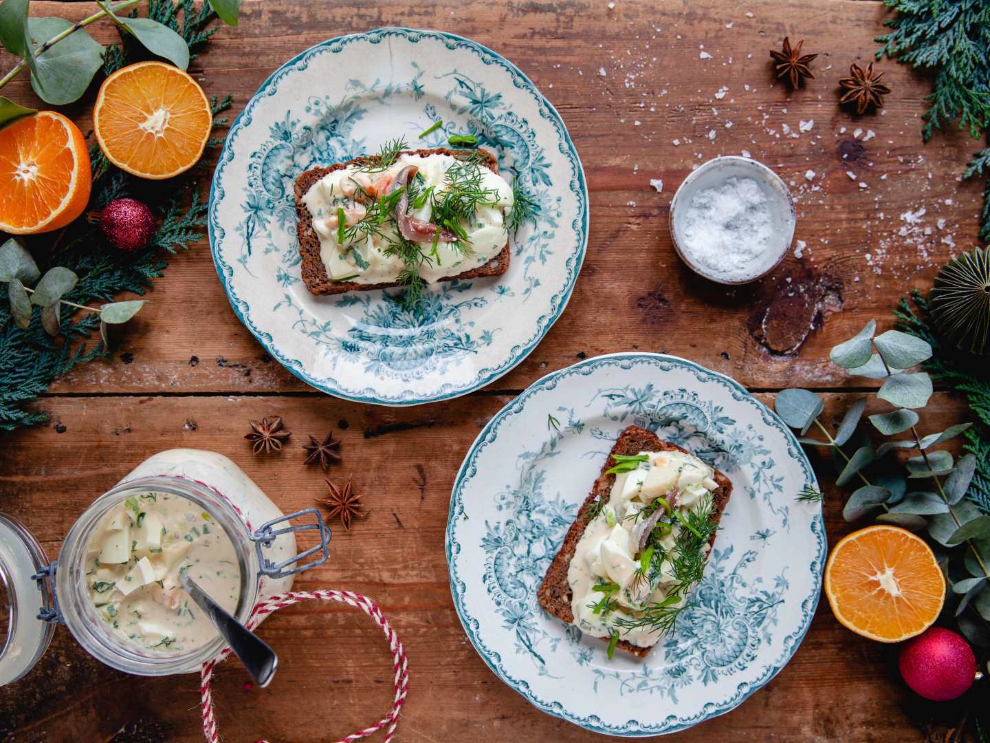 Gubbröra på kavring.