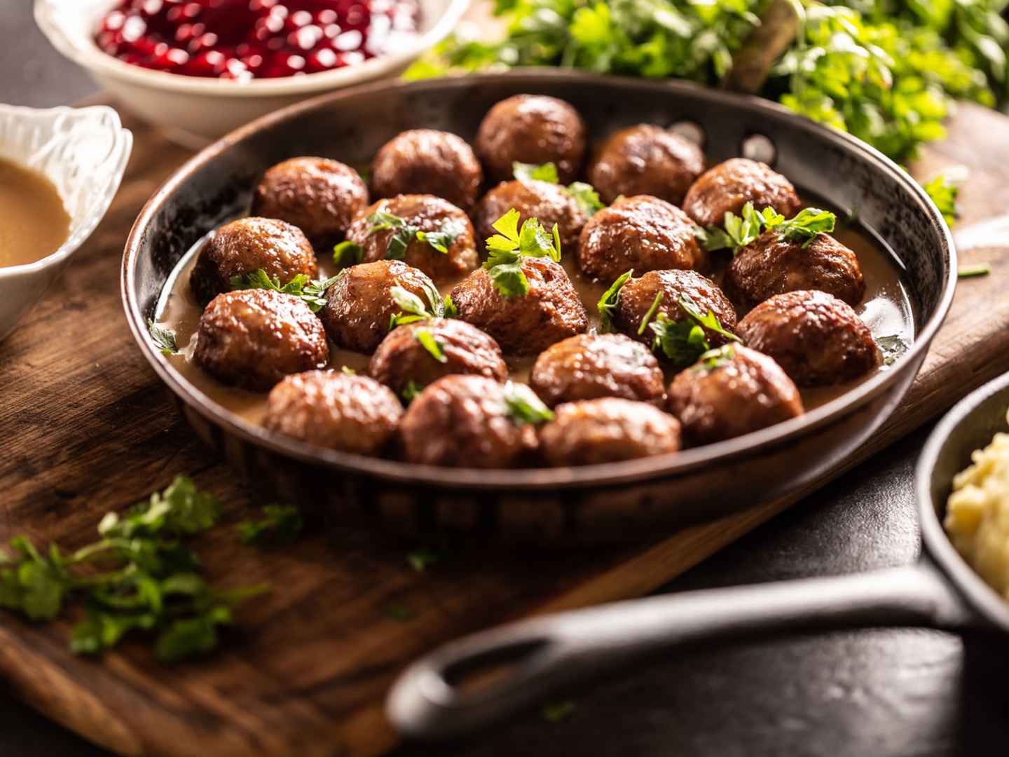 Vin till svensk husmanskost.