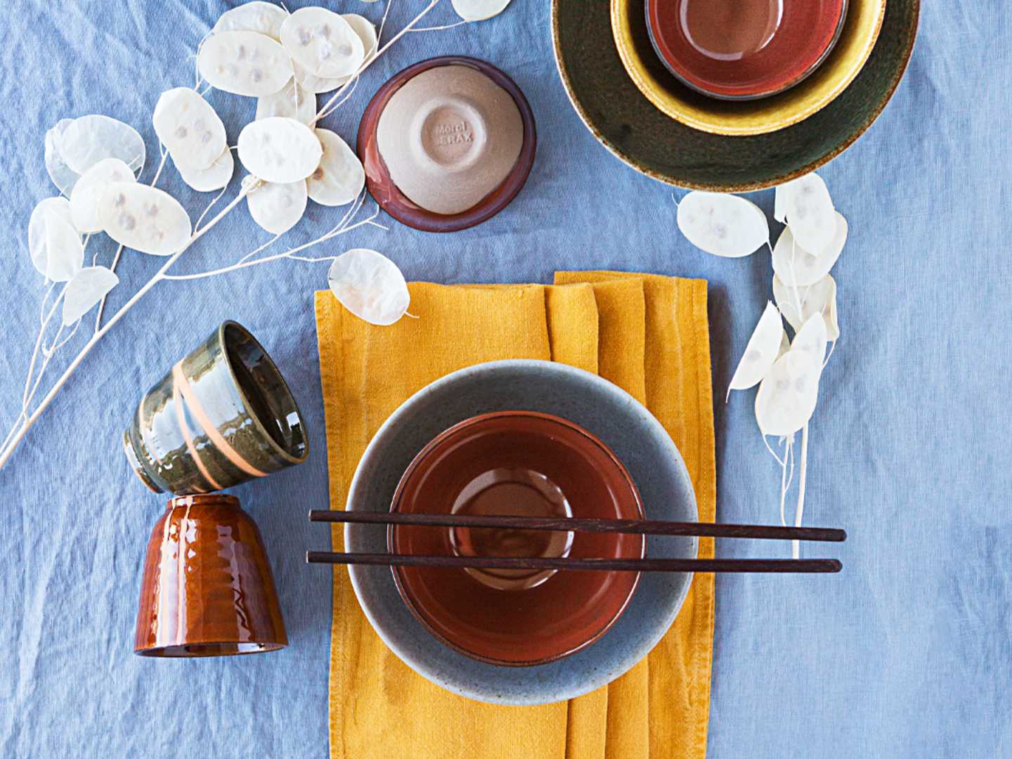 Kreativ och fin nyårsdukning, asiatisk stil.