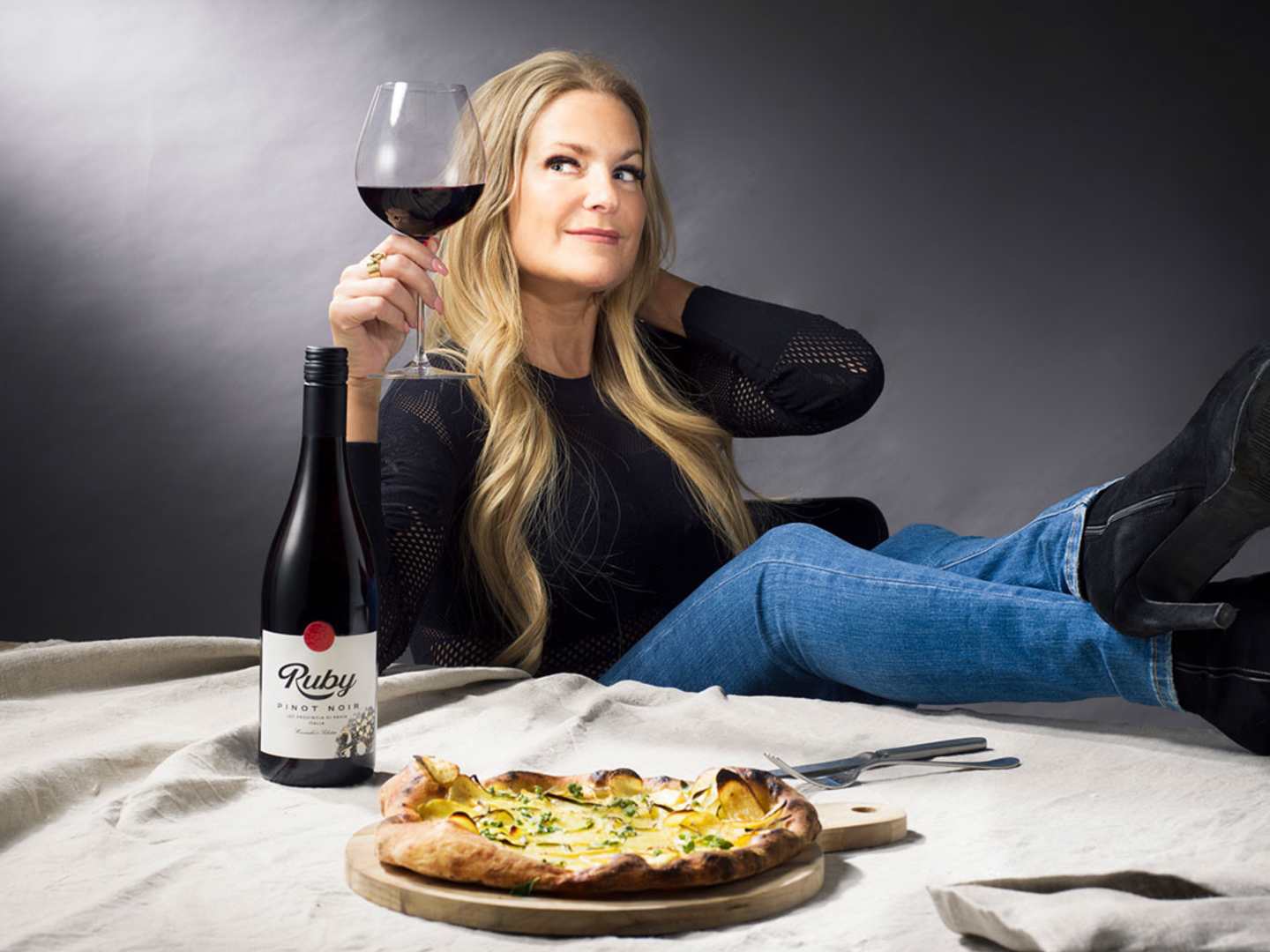 Laila Bagge med Ruby Pinot Noir.