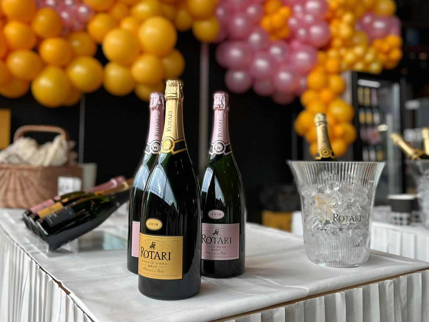 Rotari magnumflaskor