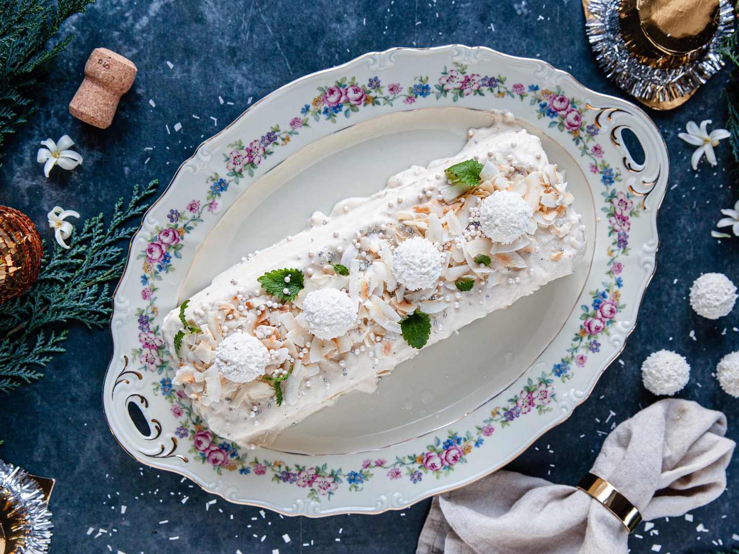 Semifreddo med rom och vit choklad.