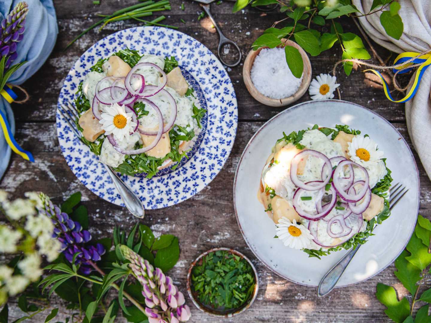 Silltårta med tre sorters sill.