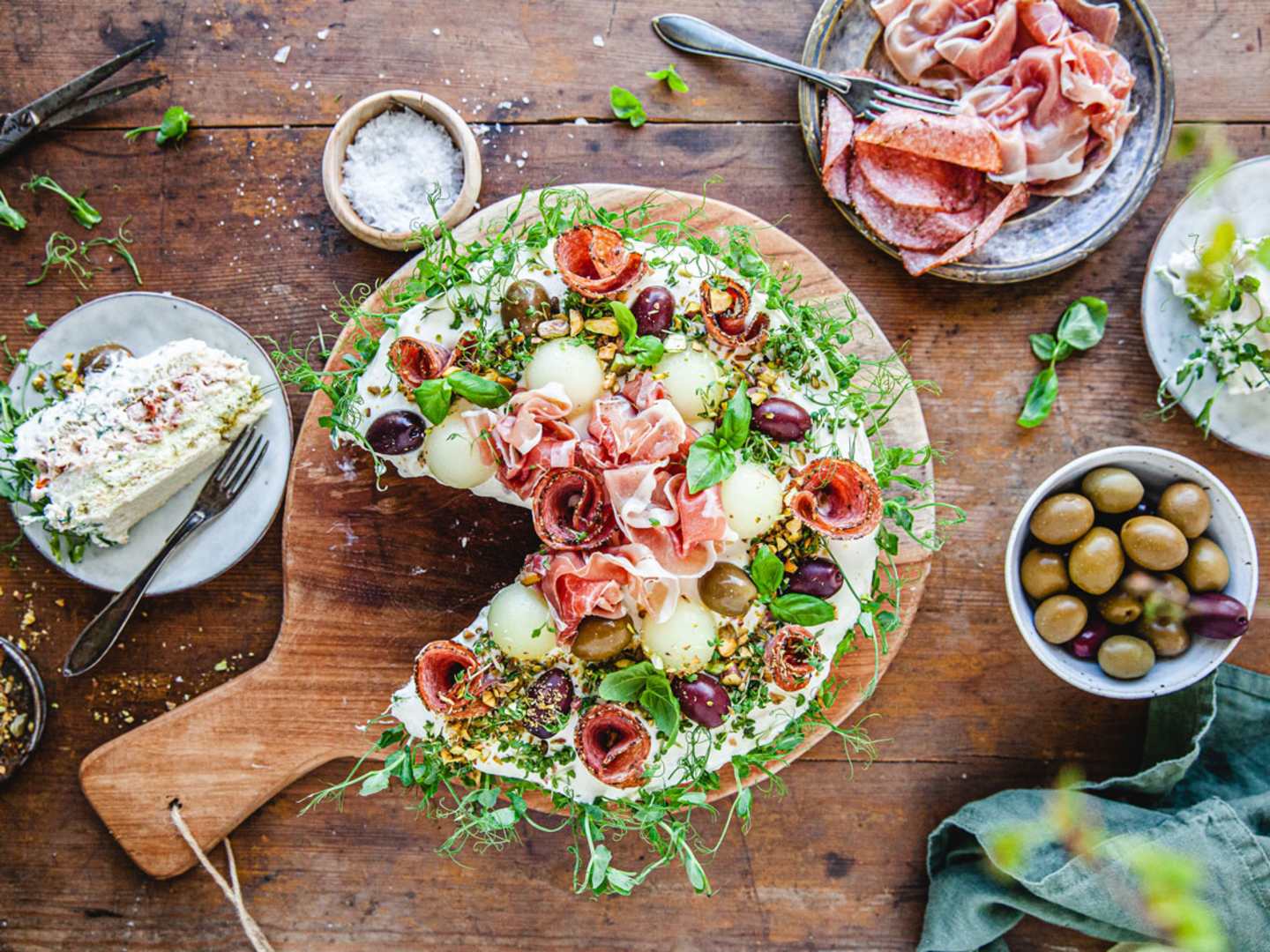 Lyxig smörgåstårta.