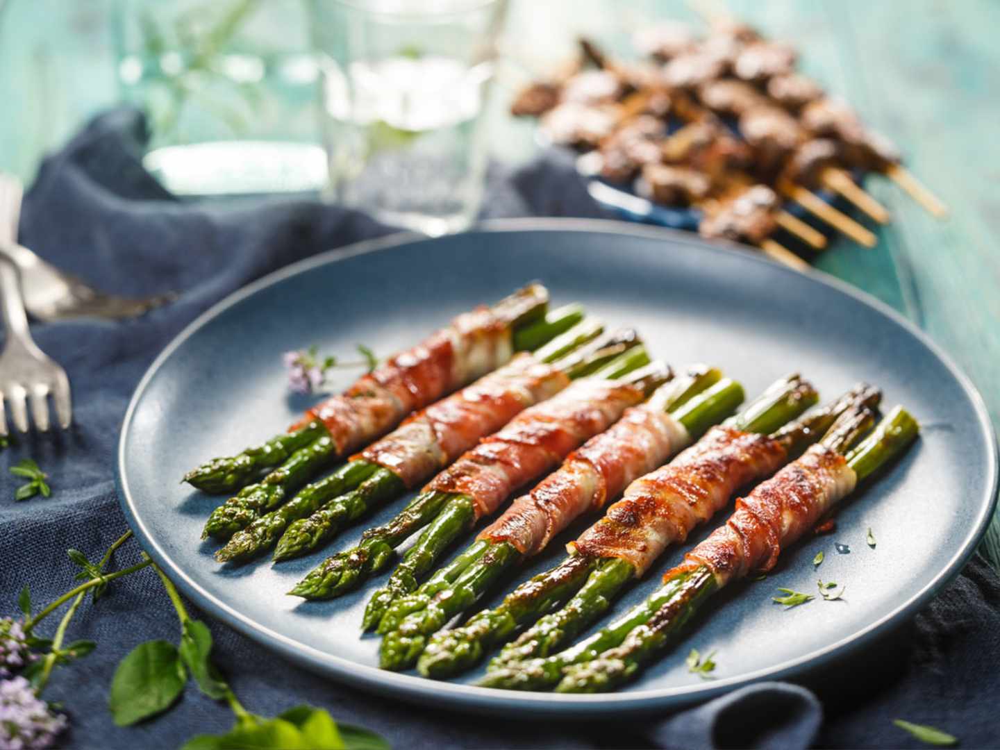 Baconlindad sparris.