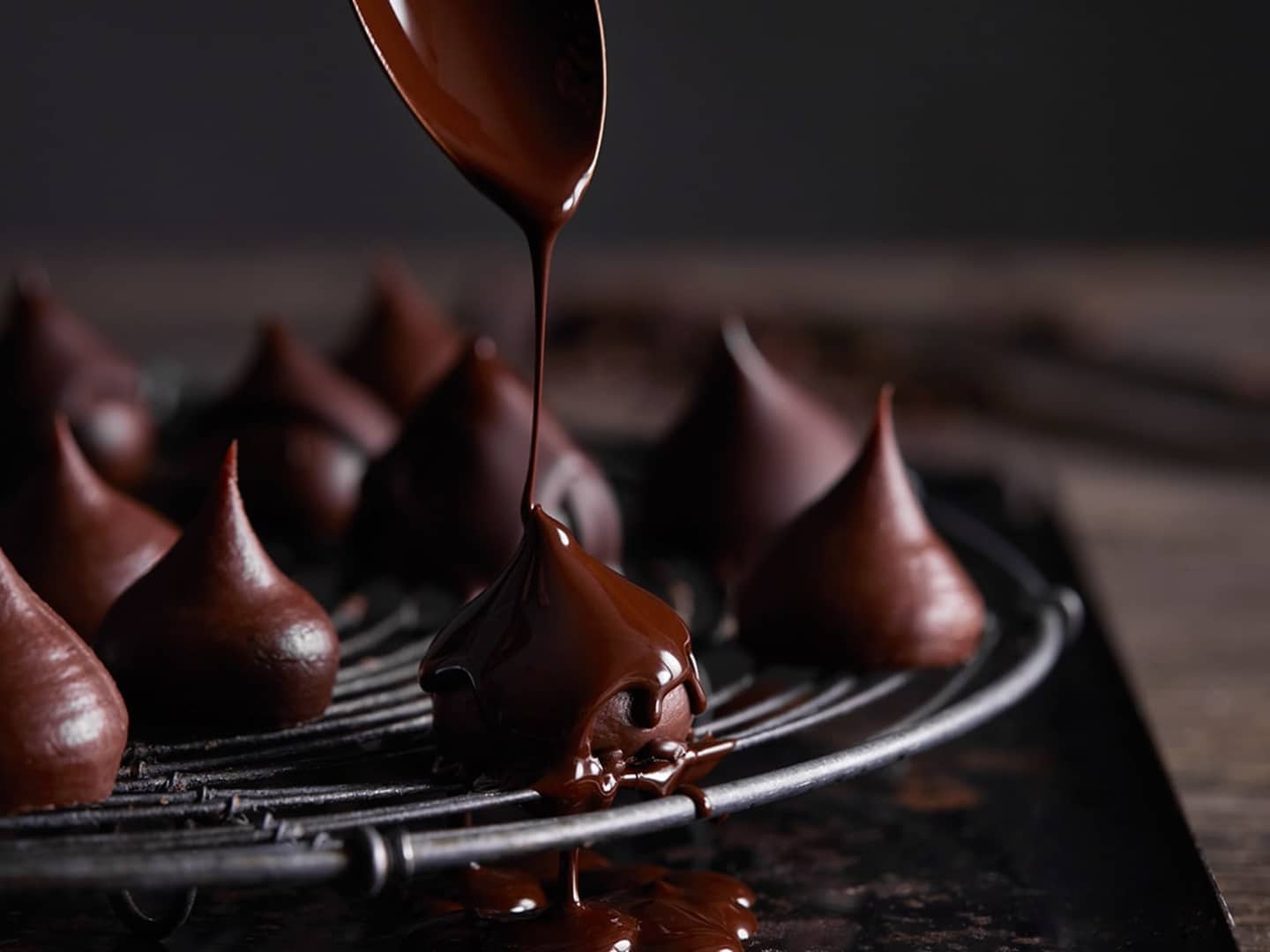 Mjölkchokladtryffel med vanilj och Amarula.
