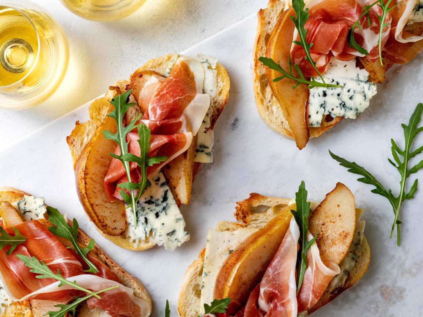 crostini med parmaskinka