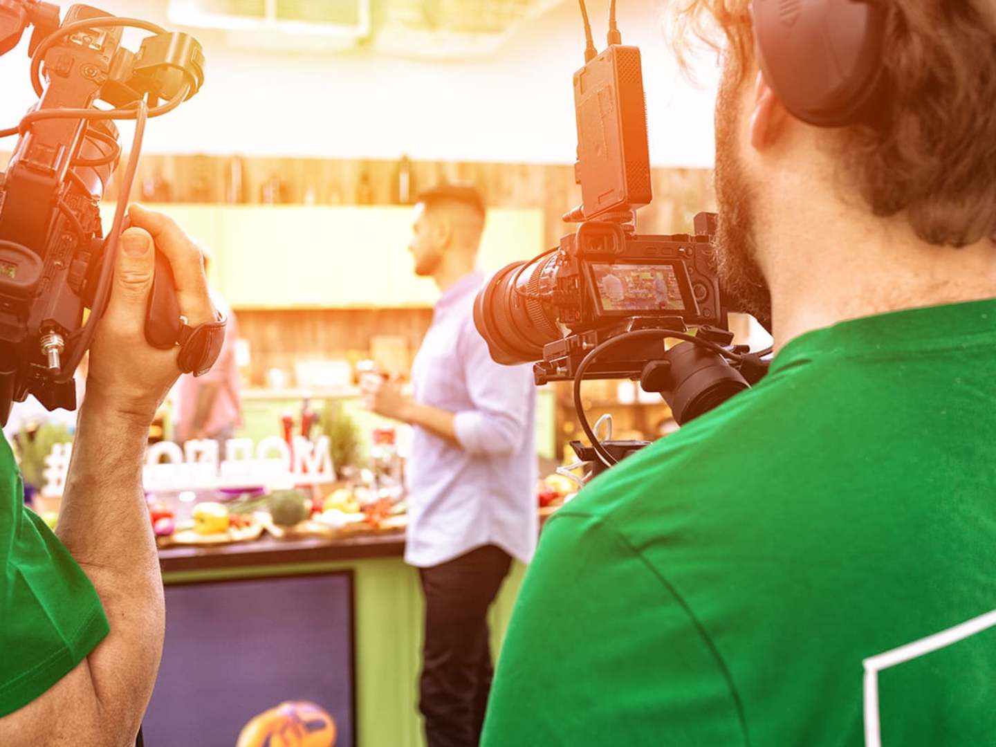 Kamerateam som filmar mat